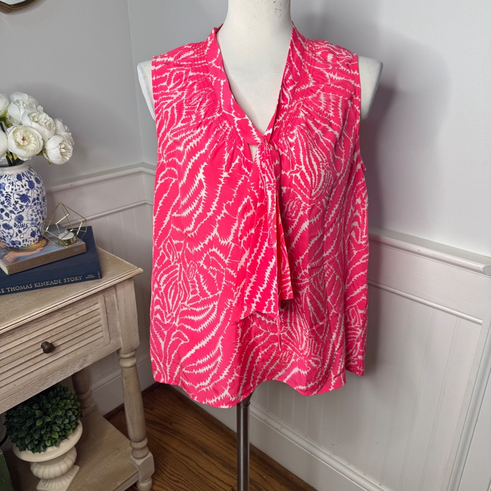 Lilly Pulitzer Pink White Abstract Silk Tie Neck Sleeveless Blouse Smocked Top